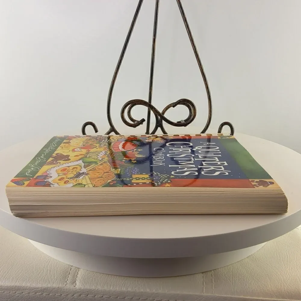 A quilters Christmas cookbook by Louise Stoltzfus and Dawn J. Ranck